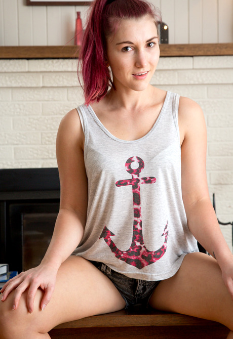 Abby Winters Model Ella C in Bathtub Pissing - 2 of 16