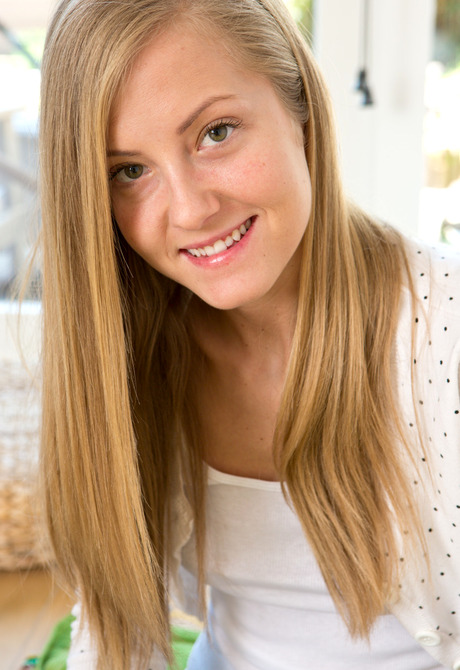 Sicilia in Fingering Fun by Abby Winters