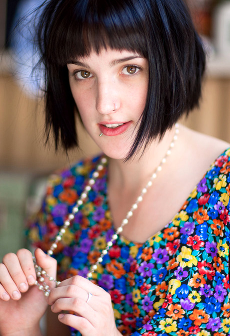 Adorable Erotic Aussie Holli - 2 of 15