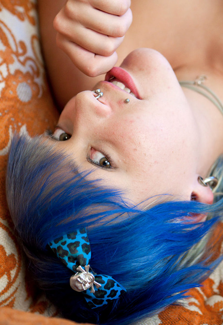 Blue Haired Aussie Naida - 6 of 15