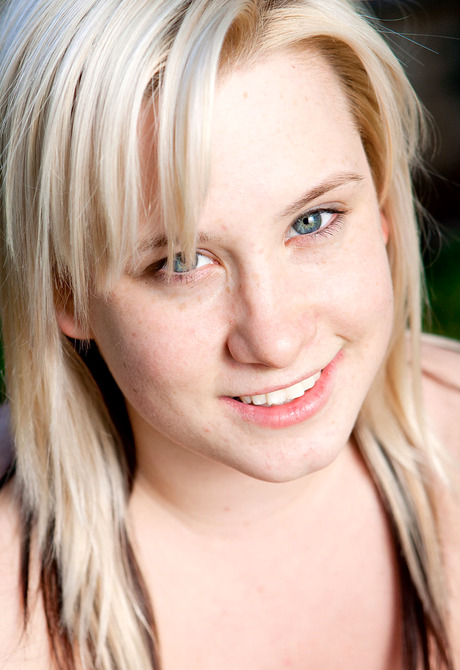 Erotic Aussie Joannie - 15 of 15