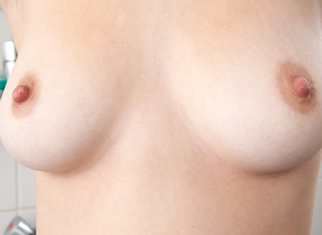 Rose in The Bathtub - 3 of 16