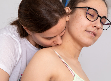 Lesbianb girls Chelsea K and Justina licking each others pussy in bed - 2 of 16